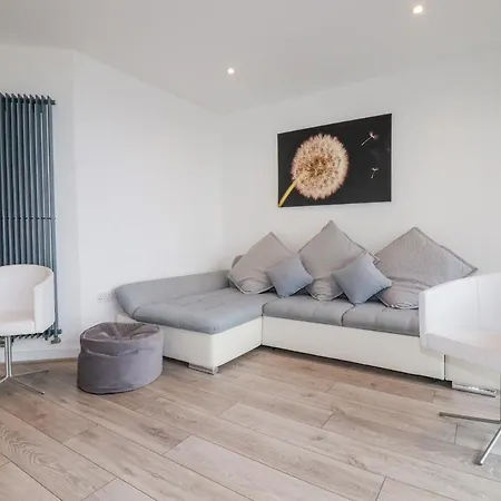 10 Quay Court Holiday home *